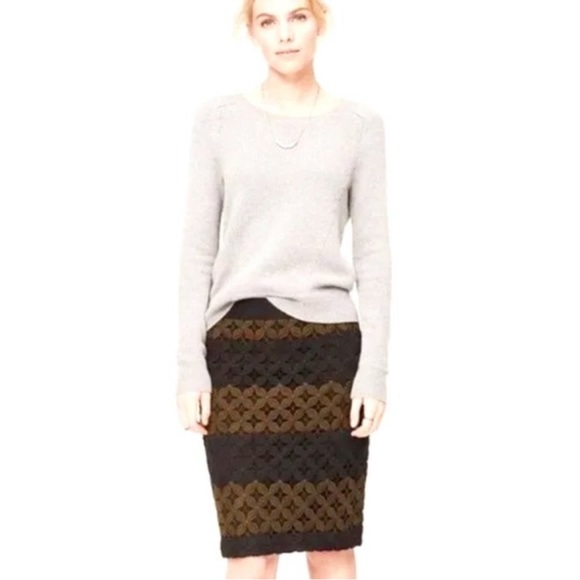 •LOFT• Crochet Lace Pencil Skirt In Black and Golden Brown - Size 12 - Picture 5 of 10